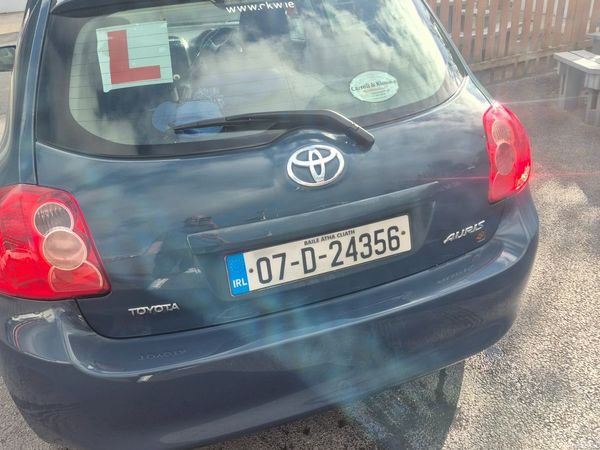 Toyota Auris Hatchback, Petrol, 2007, Blue