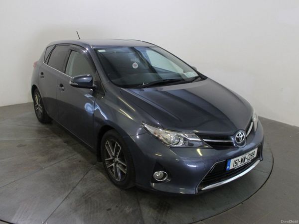 Toyota Auris Hatchback, Diesel, 2015, Blue