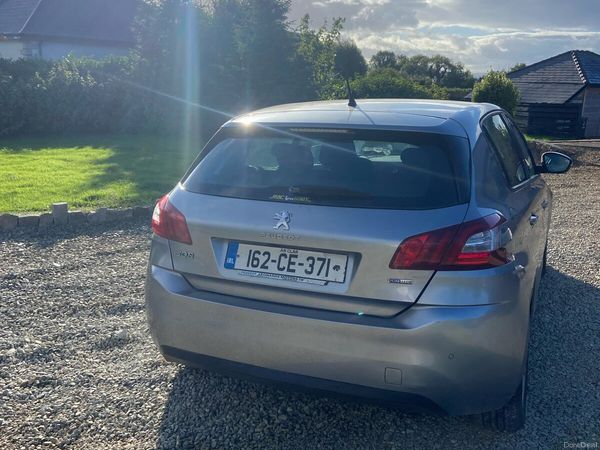Peugeot 308 Hatchback, Petrol, 2016, Grey
