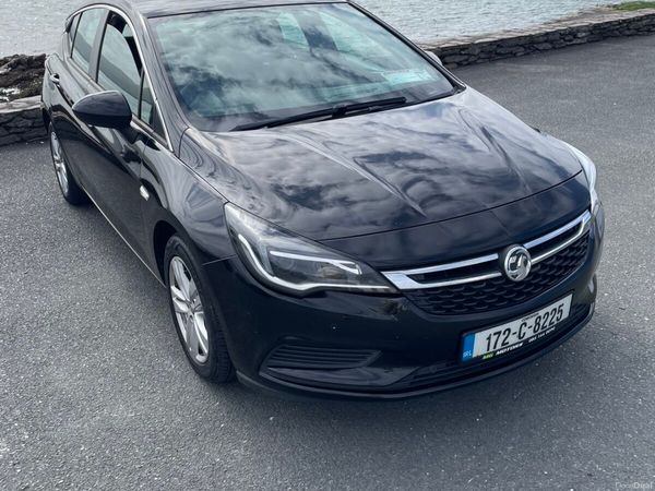 Vauxhall Astra Hatchback, Diesel, 2017, Black