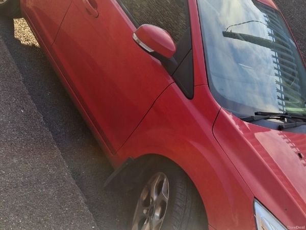 Ford Focus Hatchback, Diesel, 2011, Red