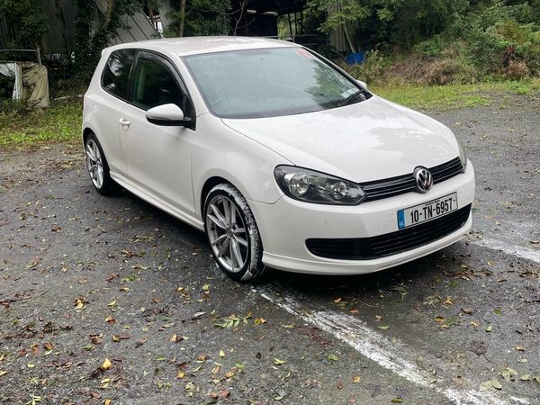 Volkswagen Golf Hatchback, Petrol, 2010, White