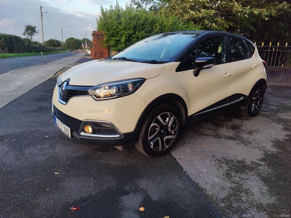 Renault Captur Hatchback, Diesel, 2014, Yellow