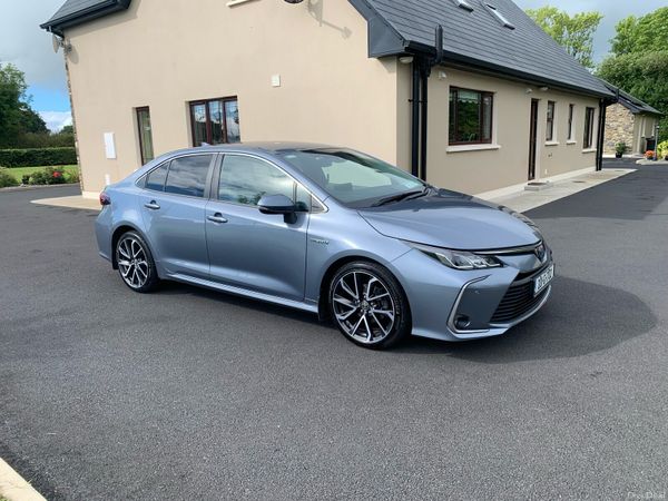 Toyota Corolla Saloon, Petrol Hybrid, 2020, Grey