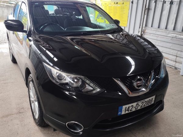 Nissan Qashqai Hatchback, Diesel, 2014, Black