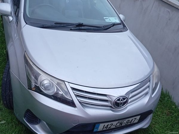 Toyota Avensis Saloon, Diesel, 2014, Silver