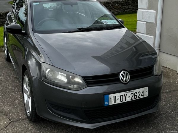 Volkswagen Polo Hatchback, Petrol, 2011, Grey
