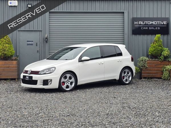 Volkswagen Golf Hatchback, Petrol, 2013, White