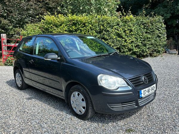 Volkswagen Polo Hatchback, Petrol, 2007, Grey