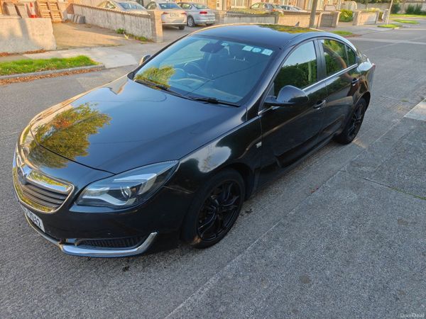 Vauxhall Insignia Hatchback, Diesel, 2016, Black
