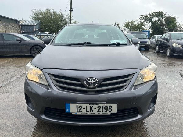 Toyota Corolla Saloon, Diesel, 2012, Grey