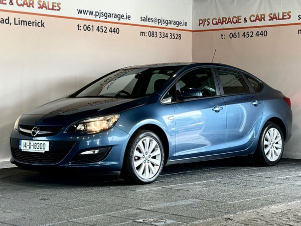 Opel Astra Saloon, Diesel, 2014, Blue