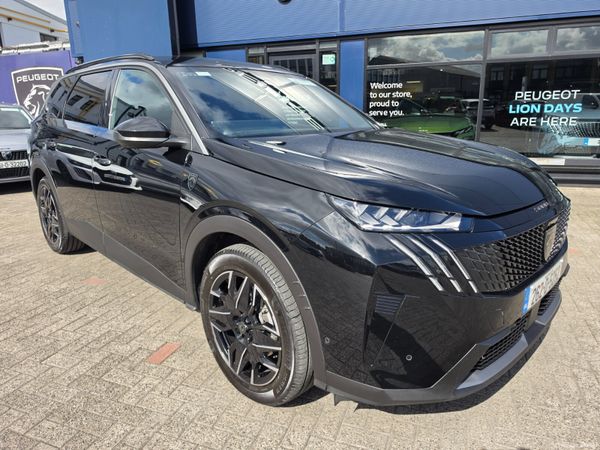 Peugeot 5008 MPV, Petrol, 2026, Black
