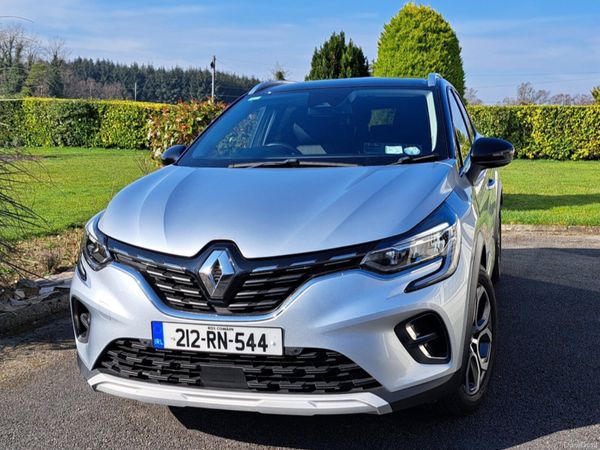 Renault Captur Hatchback, Petrol, 2021, Grey