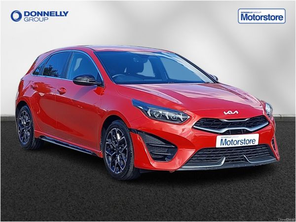 Kia Ceed Hatchback, Petrol, 2024, Red