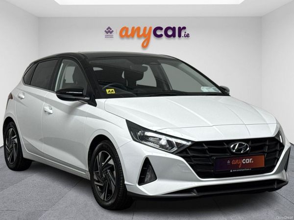 Hyundai i20 Hatchback, Petrol, 2023, White