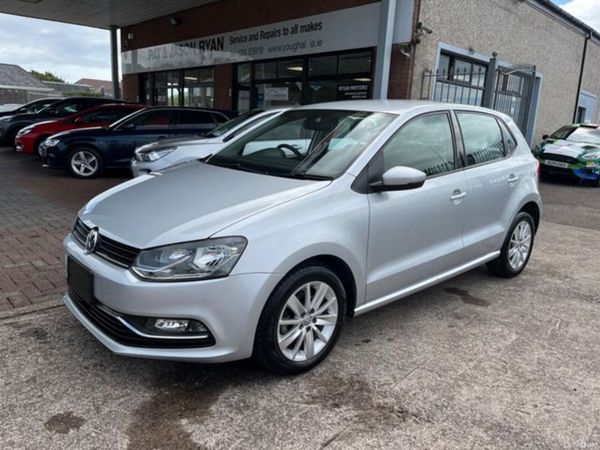 Volkswagen Polo Hatchback, Petrol, 2014, Silver