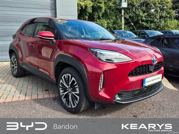 Toyota Yaris Cross SUV, Petrol Hybrid, 2021, Red