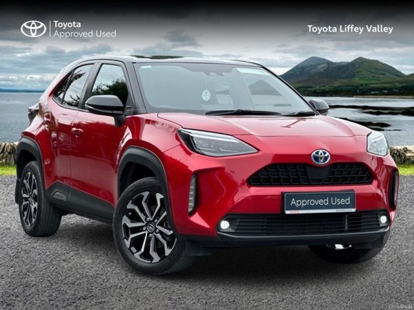 Toyota Yaris Cross Hatchback, Petrol Hybrid, 2023, Red