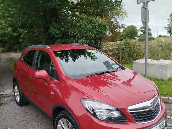 Vauxhall Mokka Hatchback, Diesel, 2015, Red