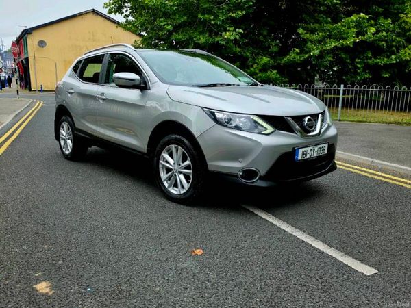 Nissan Qashqai Hatchback, Diesel, 2016, Silver