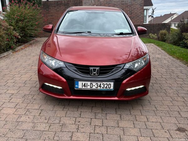 Honda Civic Hatchback, Petrol, 2014, Red