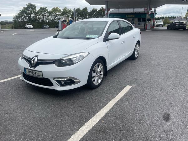 Renault Fluence Saloon, Diesel, 2014, White