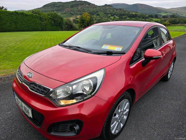 Kia Rio Hatchback, Petrol, 2012, Red