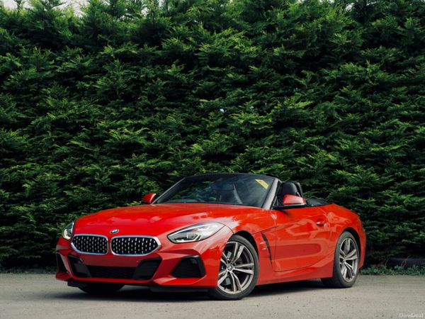 BMW Z4 Convertible, Petrol, 2019, Red