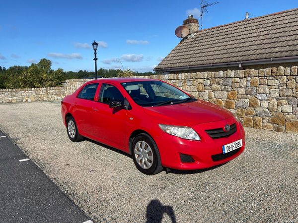 Toyota Corolla Saloon, Petrol, 2008, Red