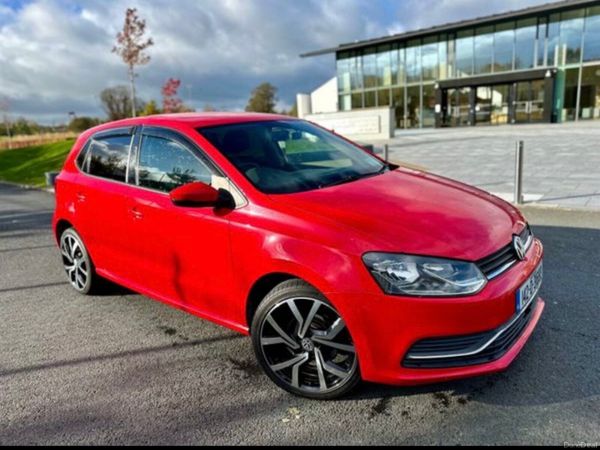 Volkswagen Polo Hatchback, Petrol, 2014, Red