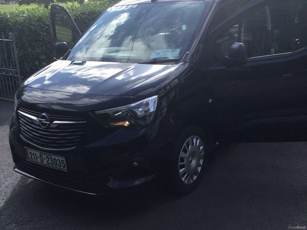 Opel Combo MPV, Diesel, 2021, Black