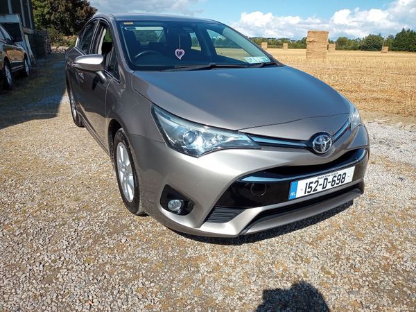Toyota Avensis Saloon, Diesel, 2015, Bronze