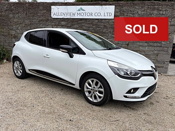Renault Clio Hatchback, Petrol, 2018, White