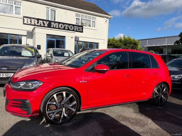Volkswagen Golf Hatchback, Diesel, 2017, Red