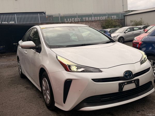 Toyota Prius Hatchback, Petrol Hybrid, 2022, White