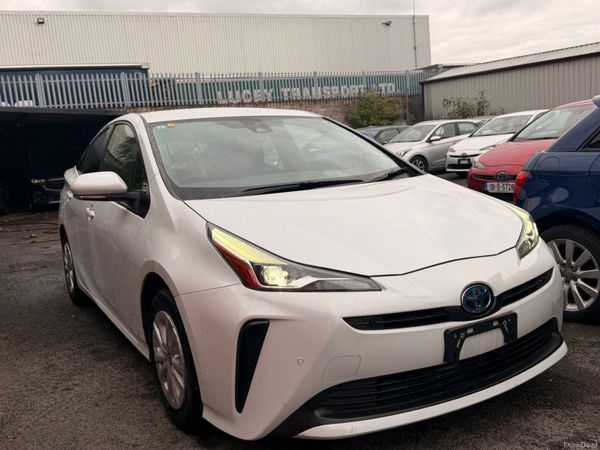 Toyota Prius Hatchback, Petrol Hybrid, 2022, White