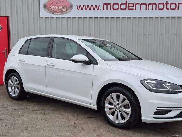 Volkswagen Golf Hatchback, Petrol, 2017, White