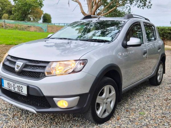 Dacia Sandero Stepway Hatchback, Diesel, 2015, Silver