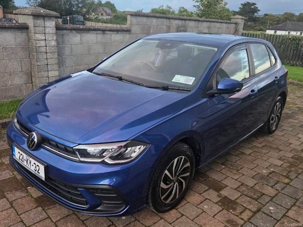 Volkswagen Polo Hatchback, Petrol, 2022, Blue