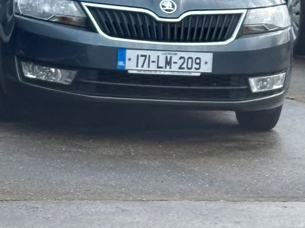 Skoda Rapid Saloon, Diesel, 2017, Grey