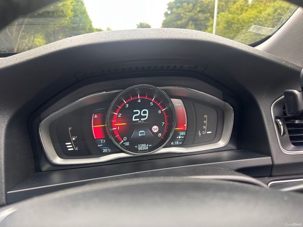 Volvo V60 Estate, Petrol, 2014, Blue