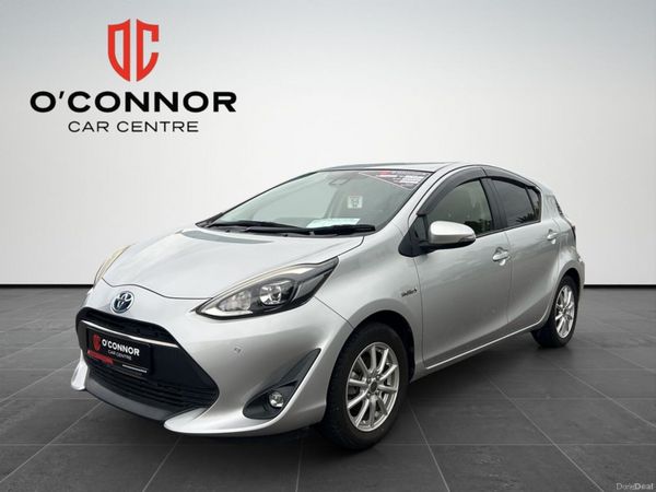 Toyota Aqua Hatchback, Petrol Hybrid, 2019, Silver