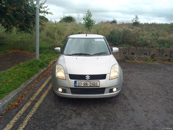 Suzuki Swift Hatchback, Petrol, 2007, Silver