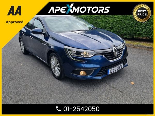 Renault Megane Hatchback, Diesel, 2019, Blue