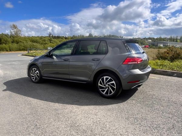 Volkswagen Golf Hatchback, Diesel, 2019, Grey