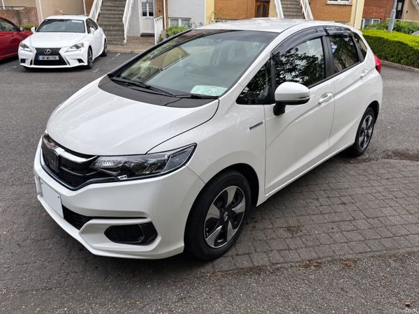 Honda Fit Hatchback, Petrol Hybrid, 2018, White