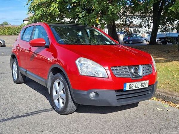 Nissan Qashqai Hatchback, Petrol, 2008, Red