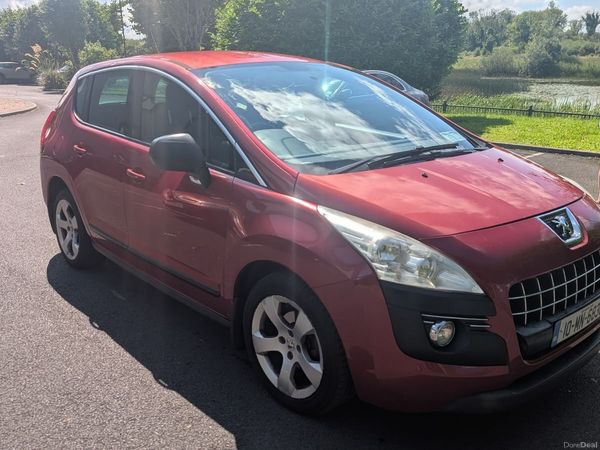 Peugeot 3008 MPV, Diesel, 2010, Red