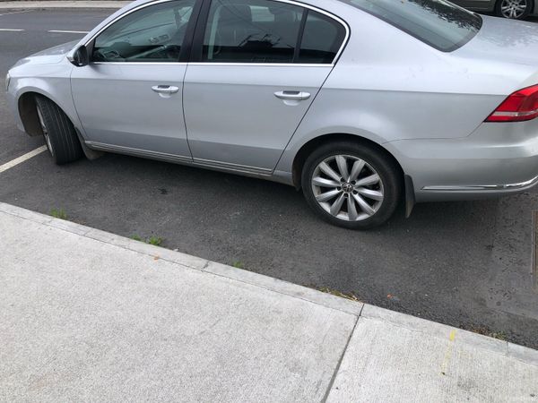 Volkswagen Passat Saloon, Diesel, 2014, Silver